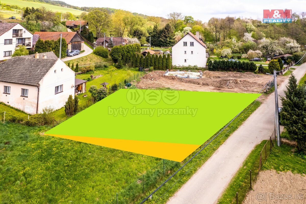 Prodej stavebního pozemku 539 m² v Prostředním Poříčí.