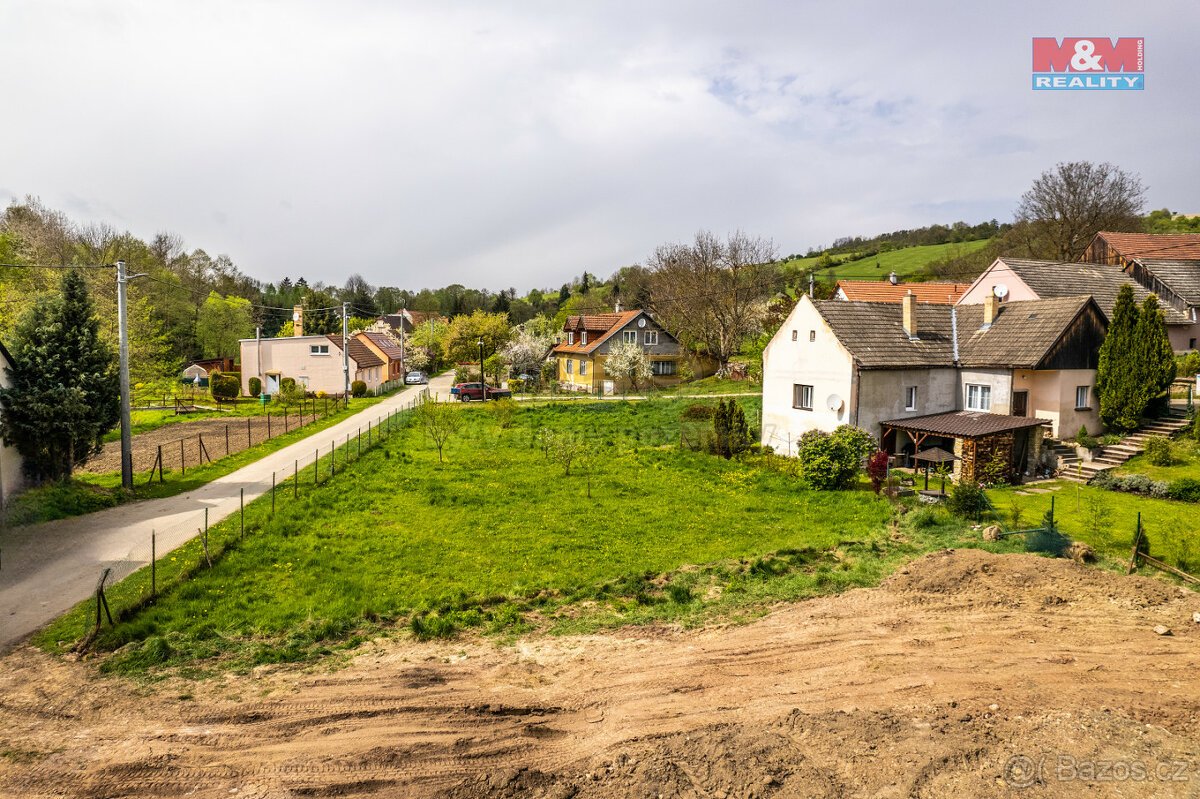 Prodej stavebního pozemku 539 m² v Prostředním Poříčí.