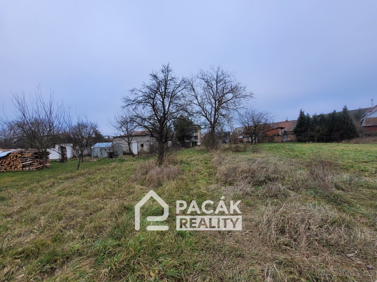 Prodej pozemku v Lobodicích, ev.č. 00593