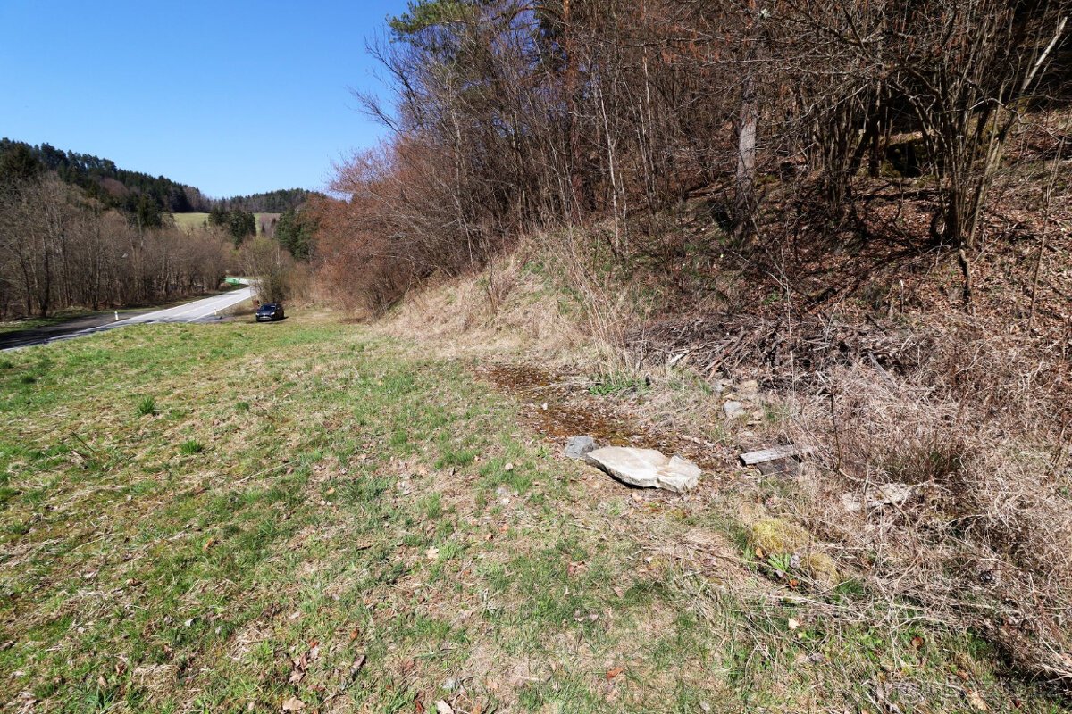 Komplex pozemků se staveb. potenciálem – Annín, Šumava