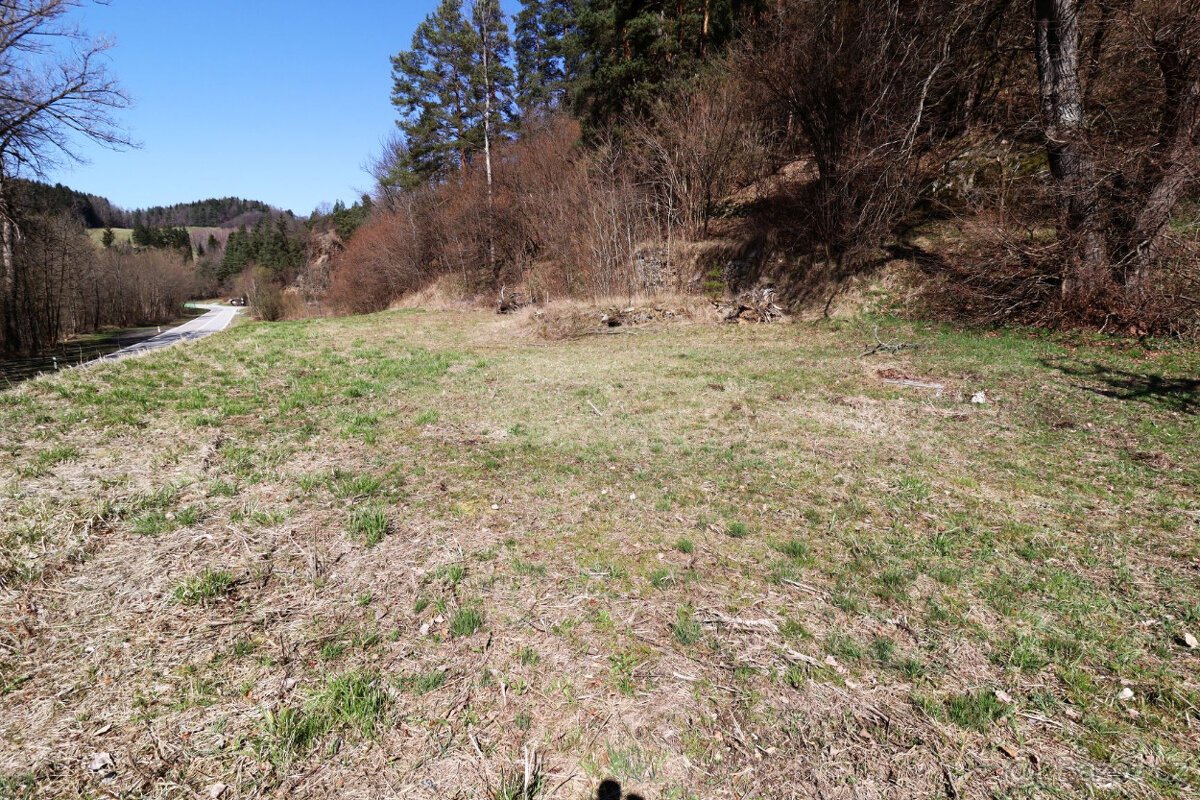 Komplex pozemků se staveb. potenciálem – Annín, Šumava