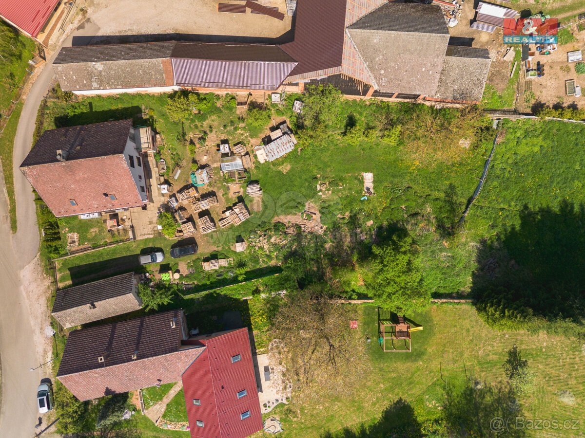 Prodej pozemku 1198 m2 v Úlibicích