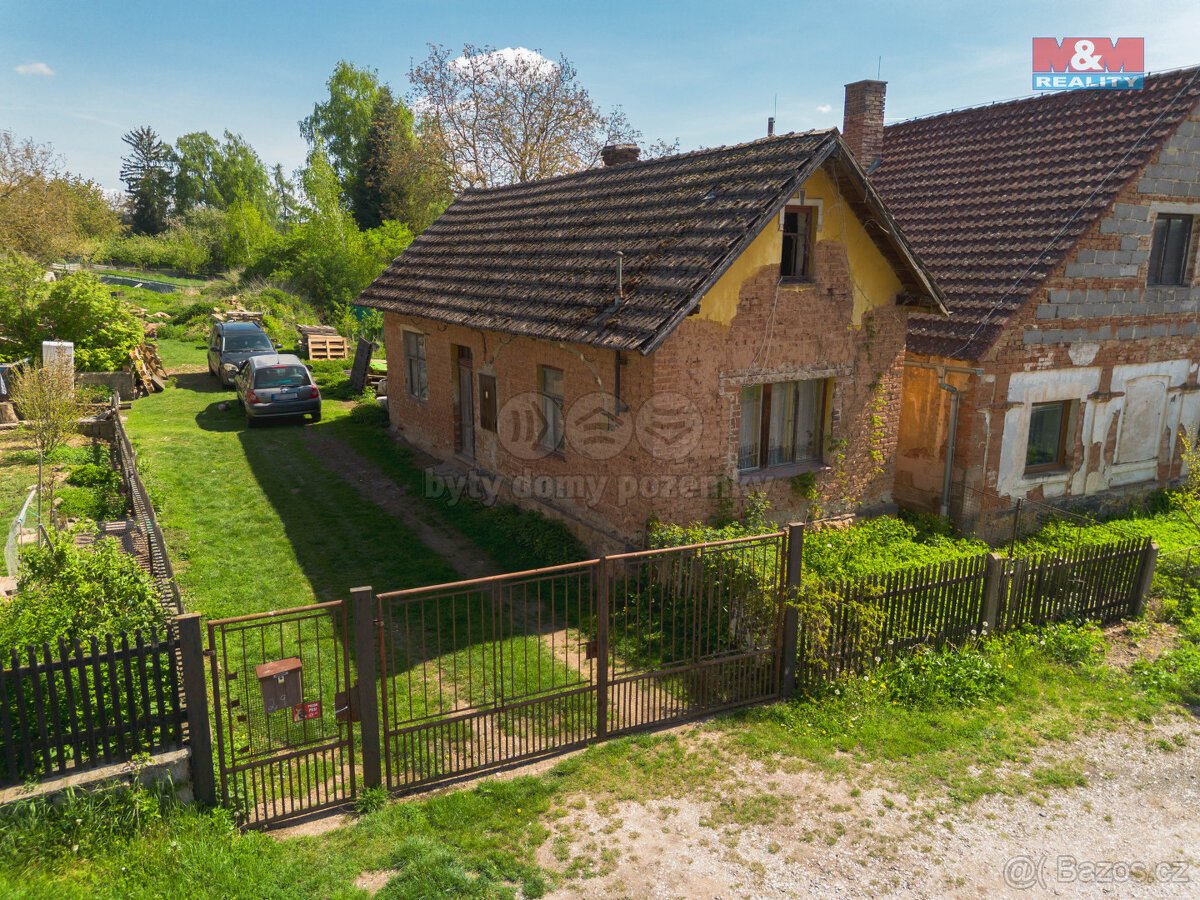 Prodej pozemku 1198 m2 v Úlibicích