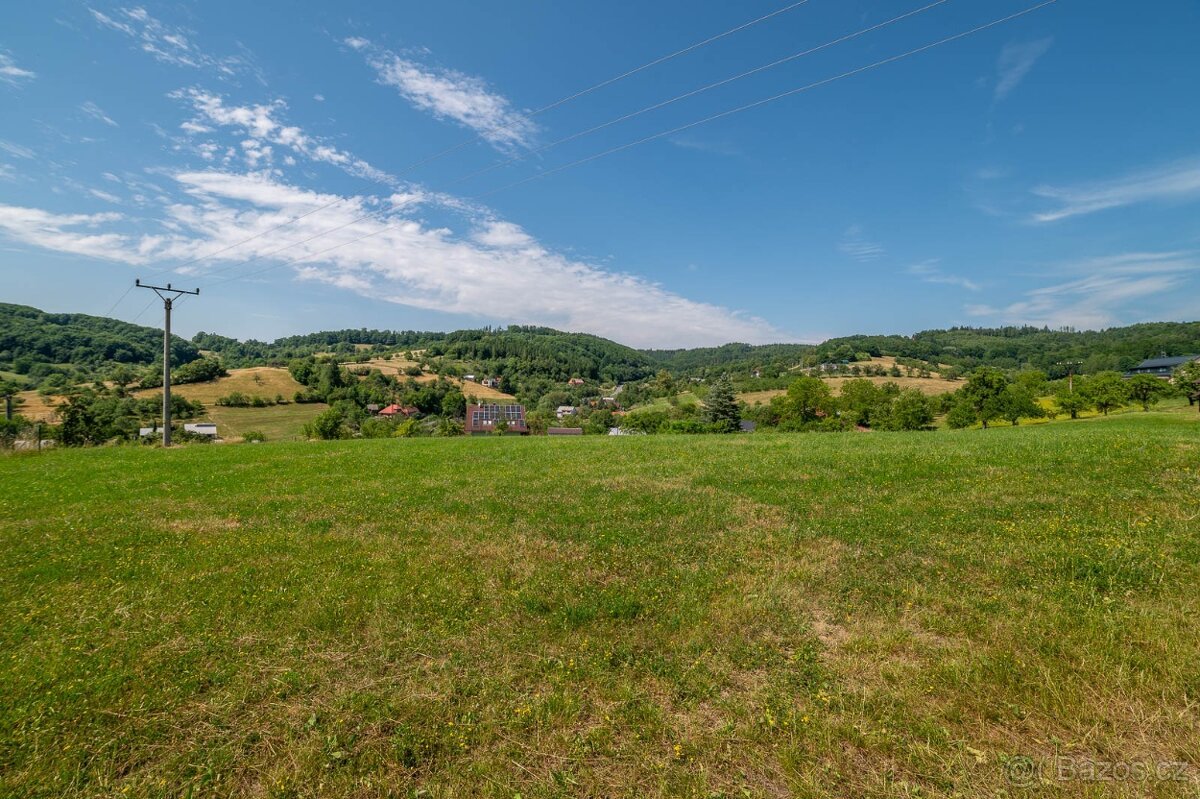 Stavební pozemek 3558 m² v Jasenné u Zlína.