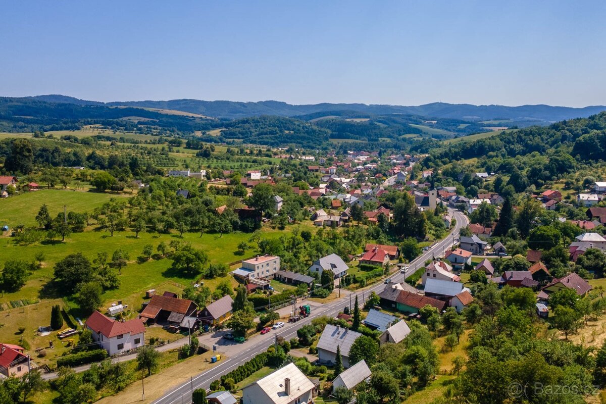 Stavební pozemek 3558 m² v Jasenné u Zlína.