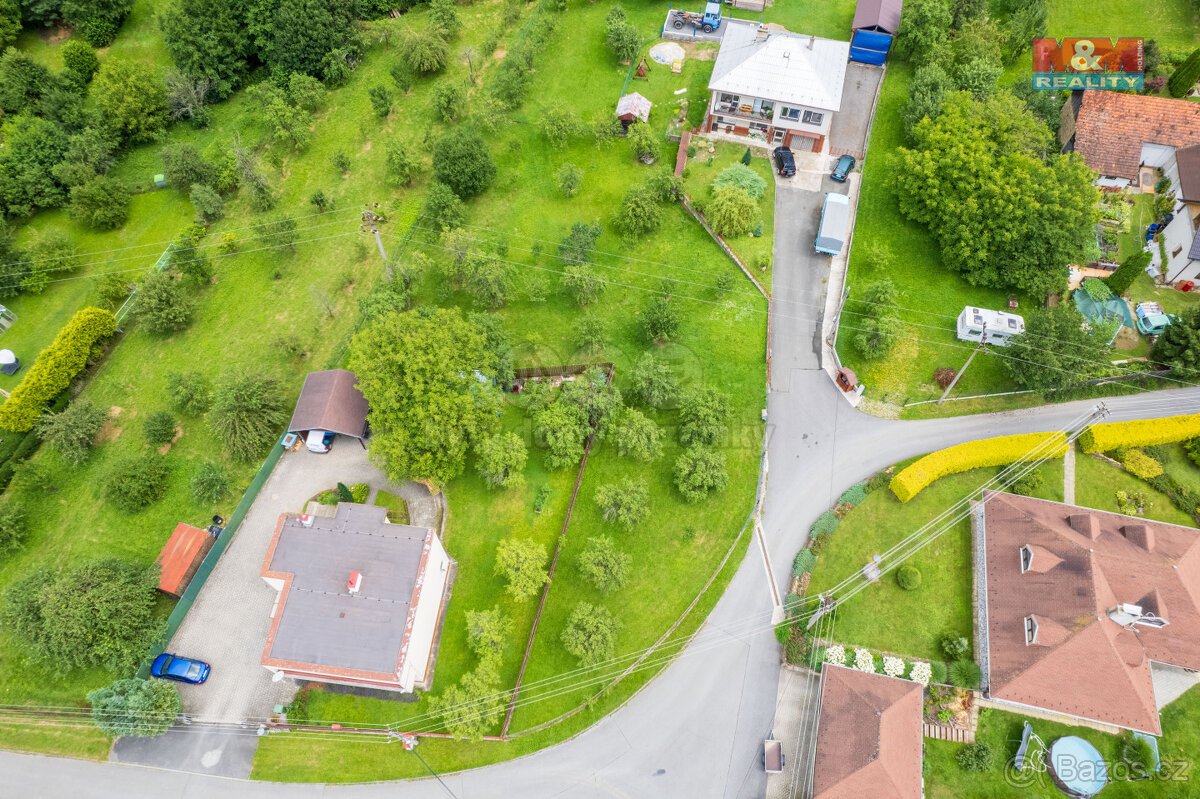 Prodej pozemku k bydlení, 924 m², Lhotsko