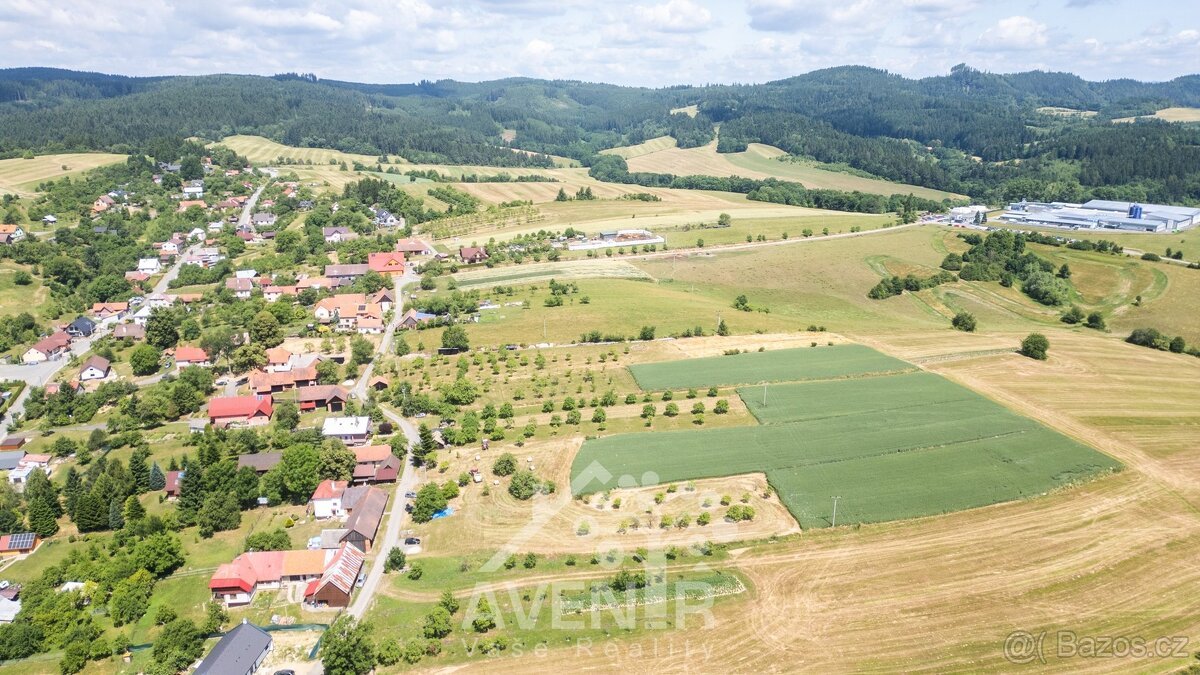 Prodej stavebního pozemku, zahrady a pole - 5 017 m2 - Lačno