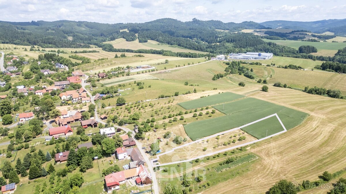 Prodej stavebního pozemku, zahrady a pole - 5 017 m2 - Lačno