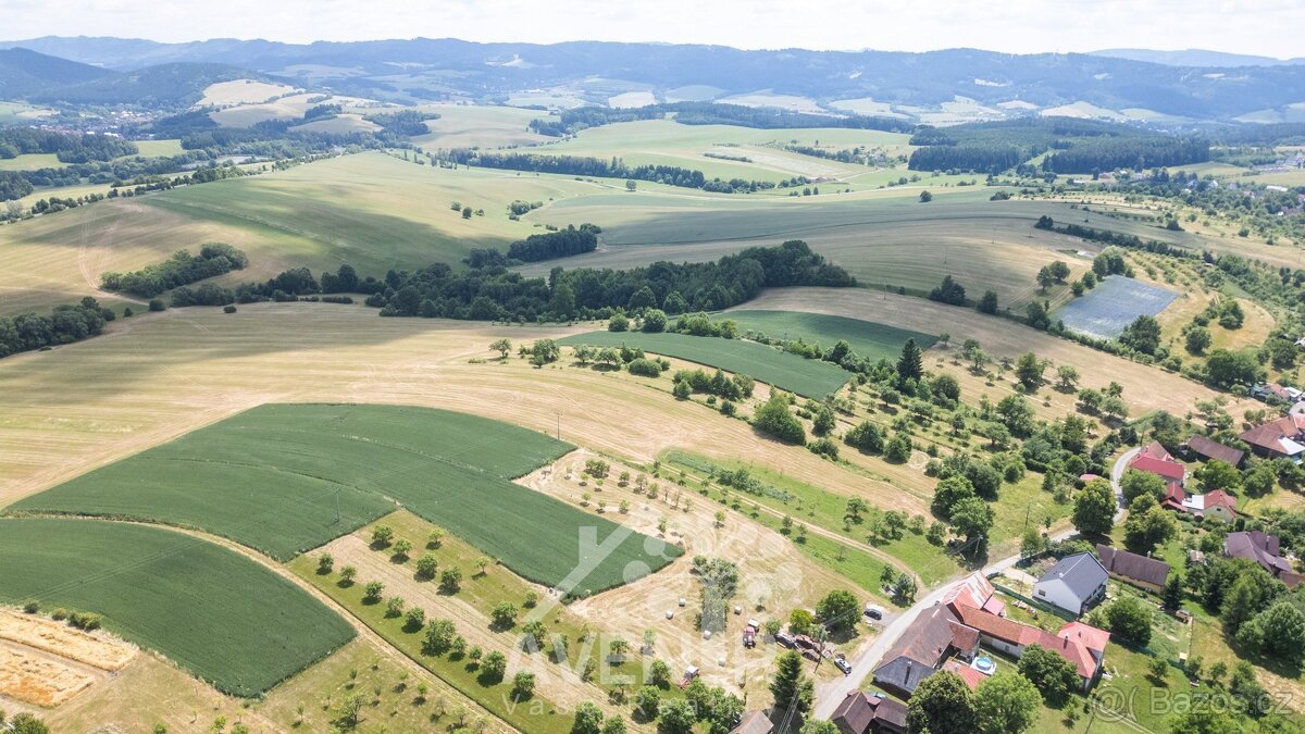 Prodej stavebního pozemku, zahrady a pole - 5 017 m2 - Lačno