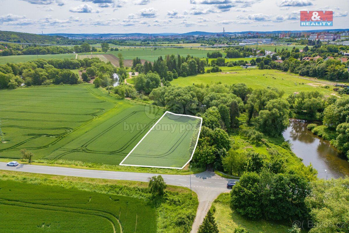 Prodej pole, 2210 m², Plzeň, ul. Zámecká