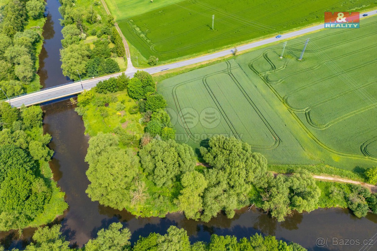Prodej pole, 2210 m², Plzeň, ul. Zámecká