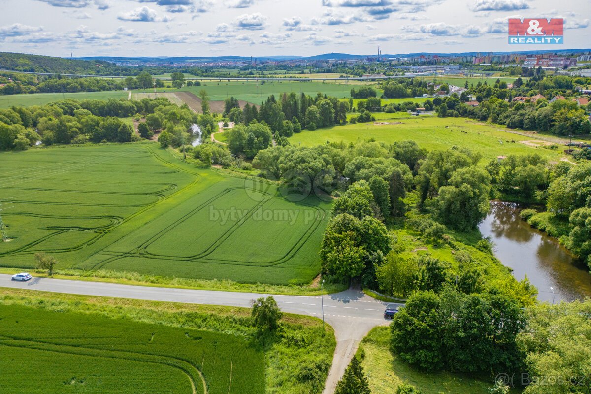 Prodej pole, 2210 m², Plzeň, ul. Zámecká