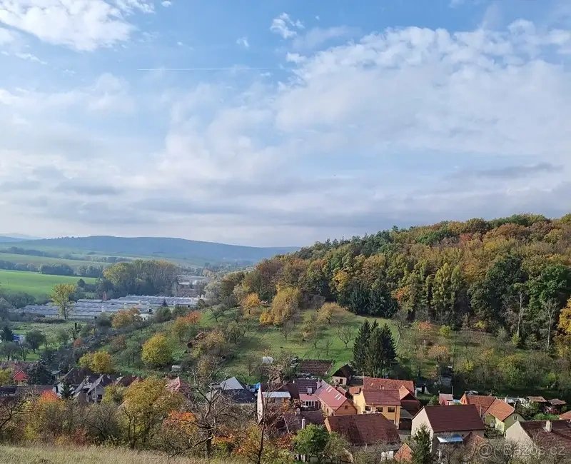 Prodej stavebního pozemku 1367 m² Prakšice