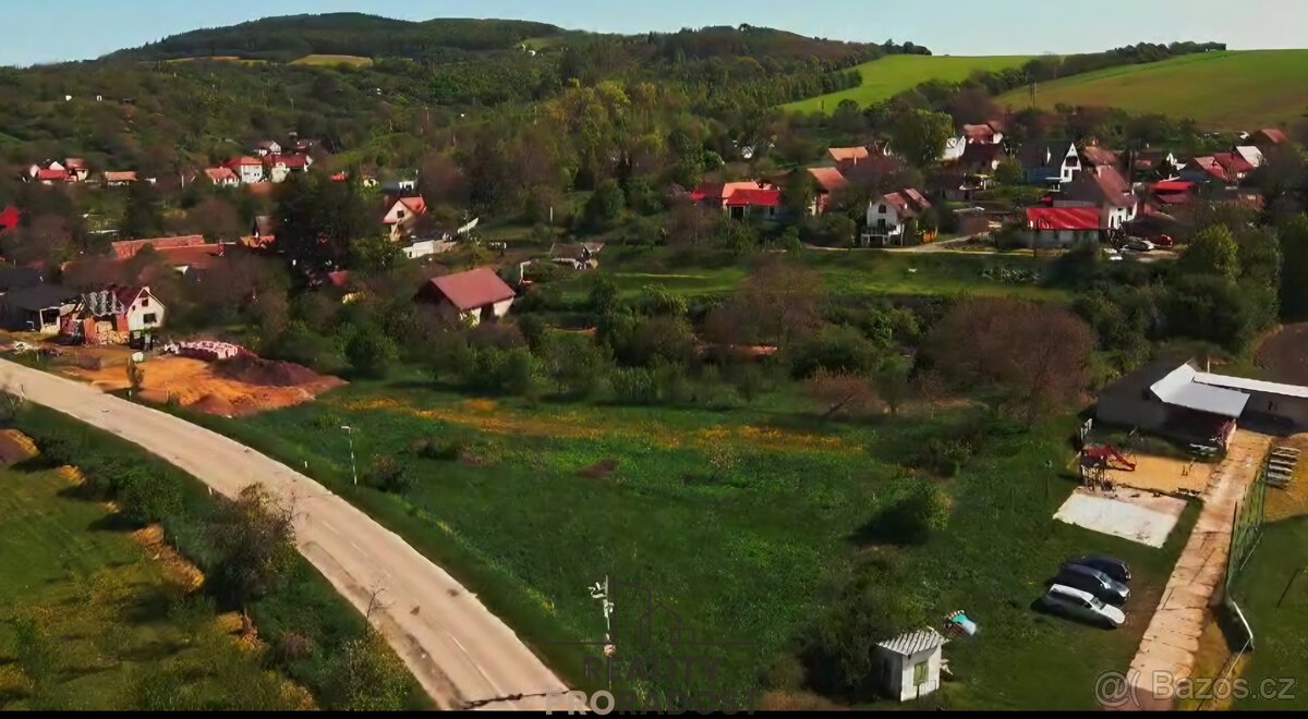 Prodej stavebního pozemku 791,5 m2 v Kyjově-Bohuslavicích, l