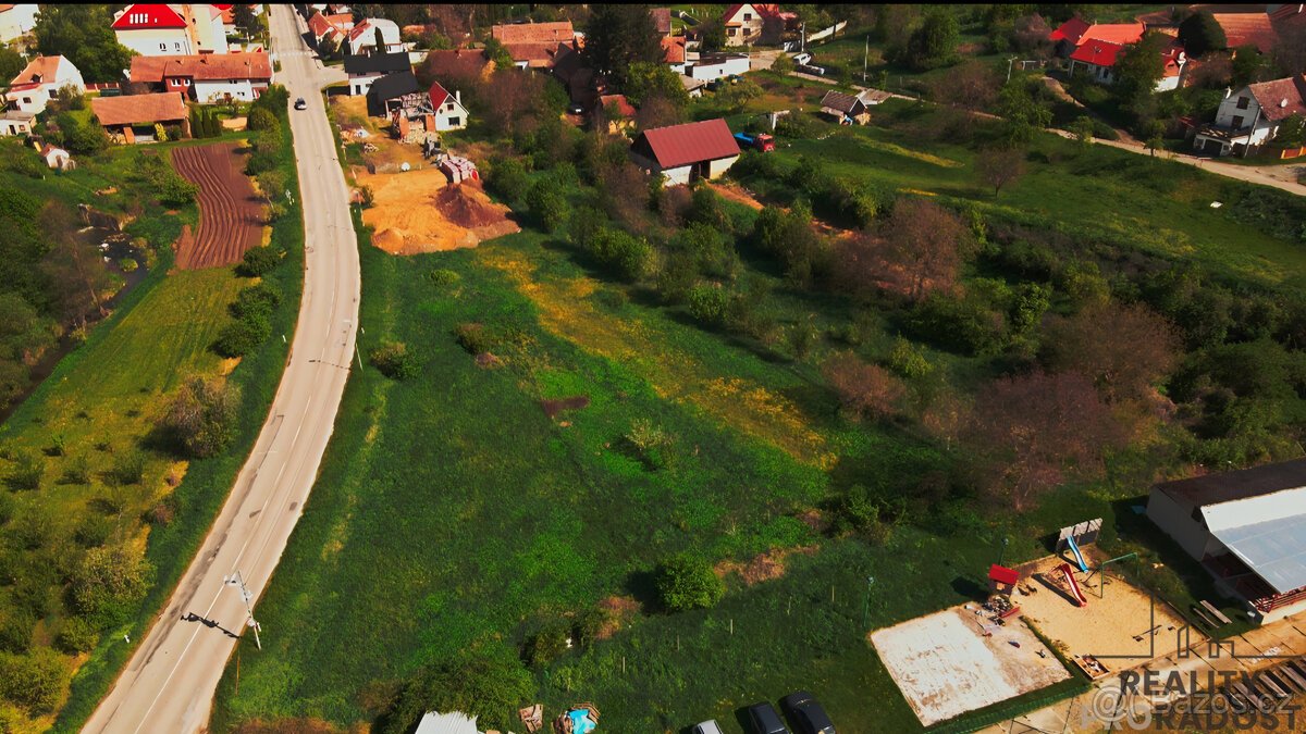Prodej stavebního pozemku 791,5 m2 v Kyjově-Bohuslavicích, l