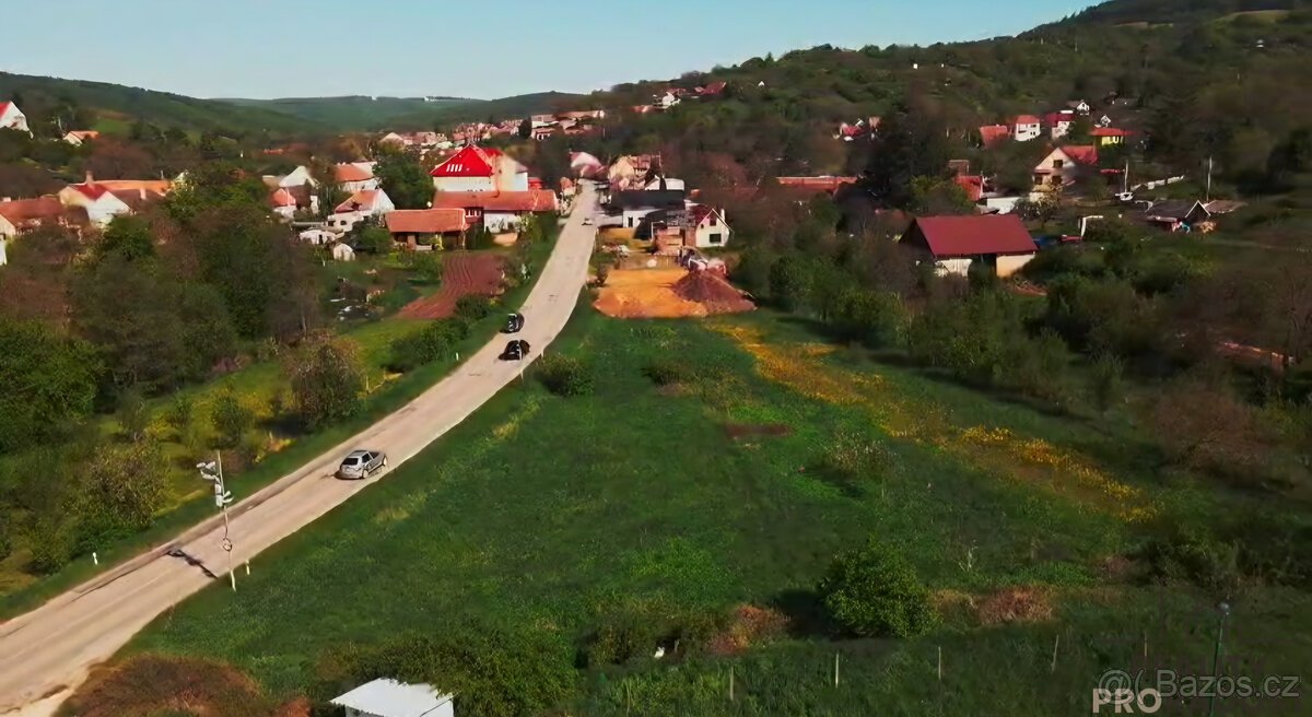 Prodej stavebního pozemku 861,5 m2 v Kyjově-Bohuslavicích, l