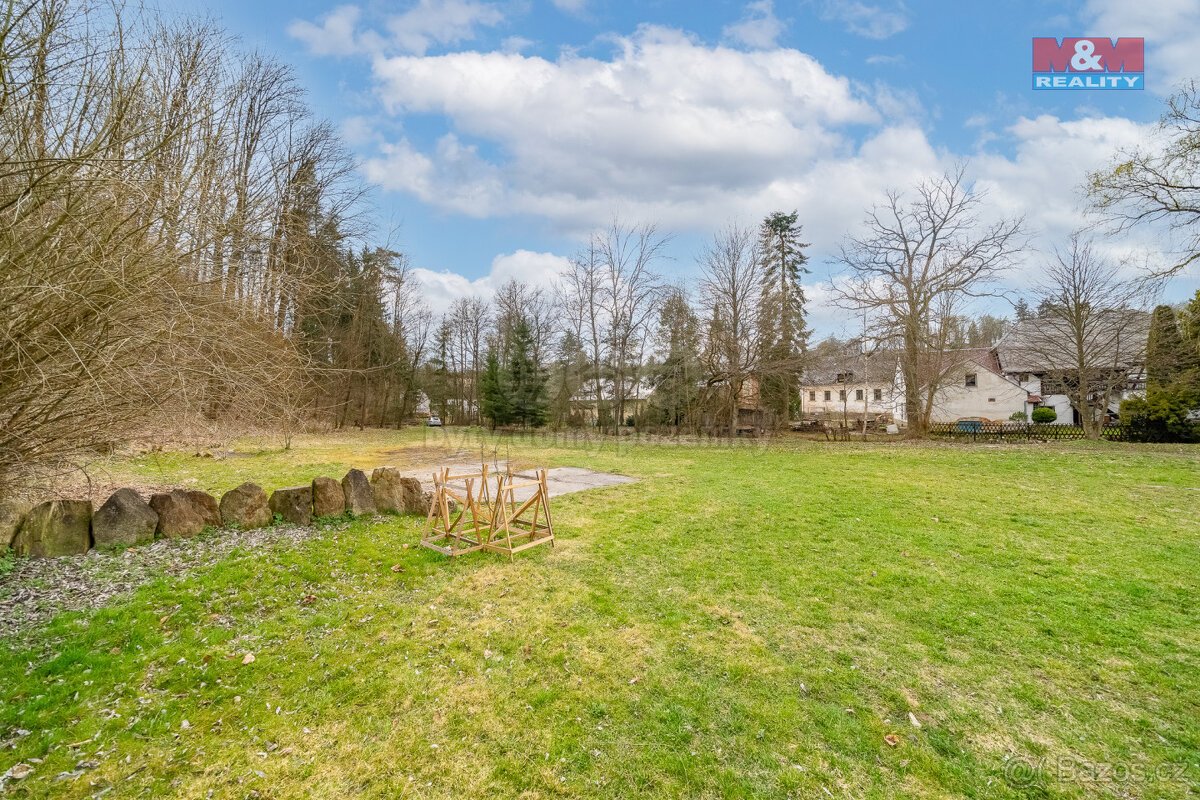 Prodej pozemku k bydlení, 987 m², Úterý