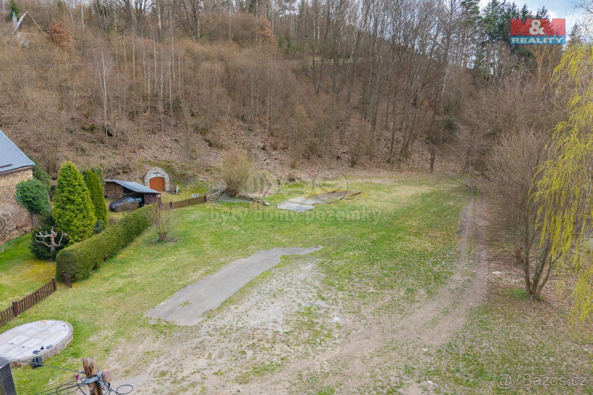 Prodej pozemku k bydlení, 987 m², Úterý