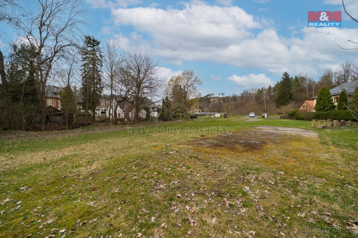 Prodej pozemku k bydlení, 987 m², Úterý