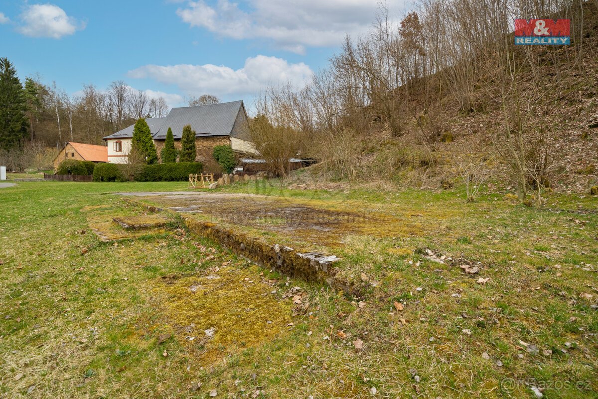 Prodej pozemku k bydlení, 987 m², Úterý