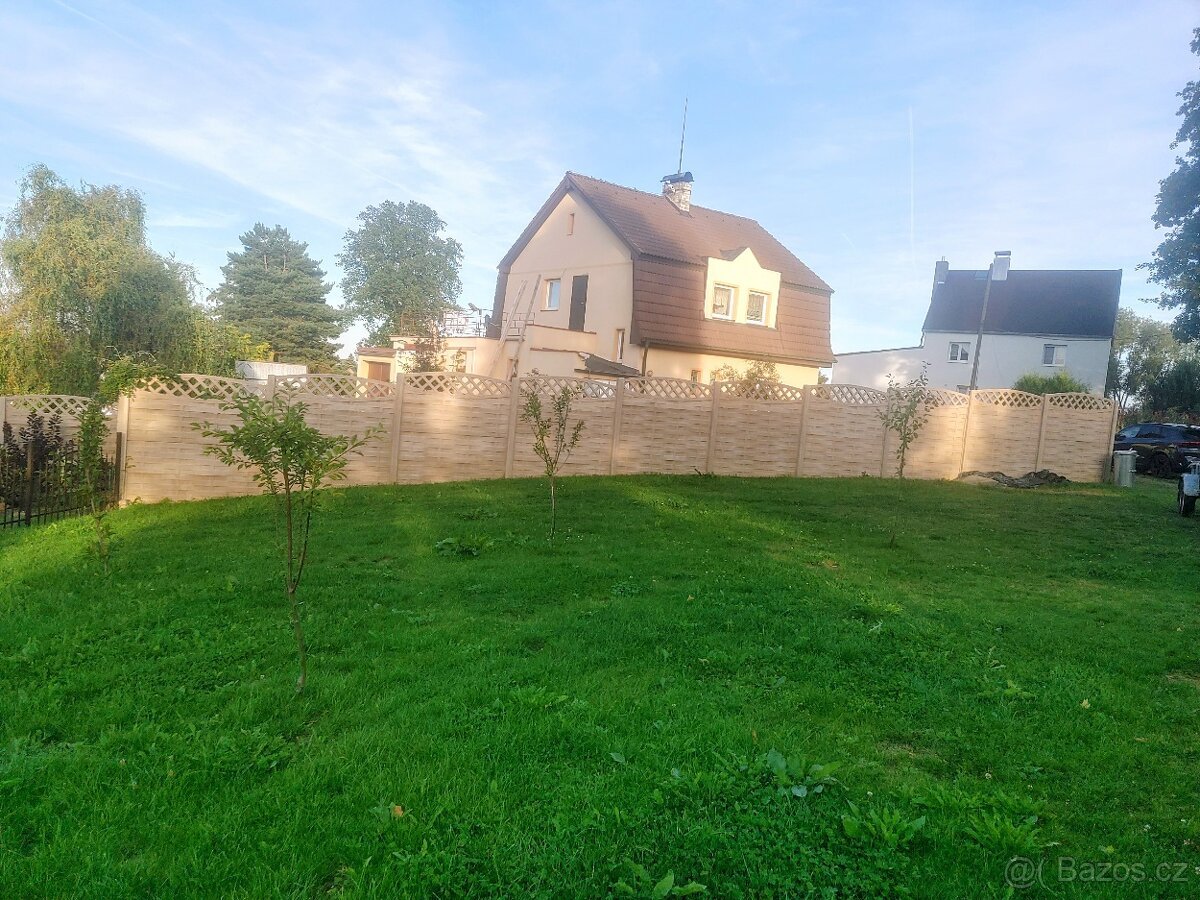 Stavební pozemek, zahrada, v Krajkové 700 m2
