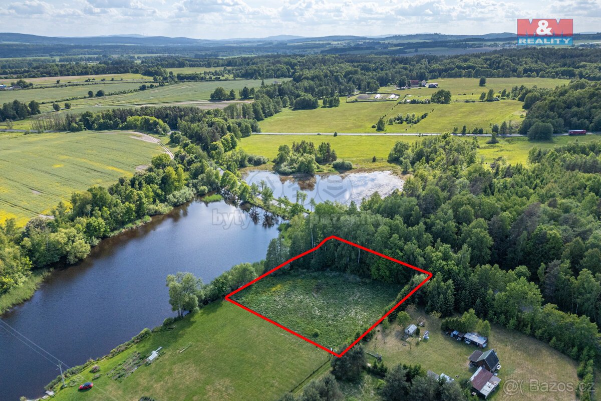 Prodej pozemku k bydlení, 4110 m², Seníky