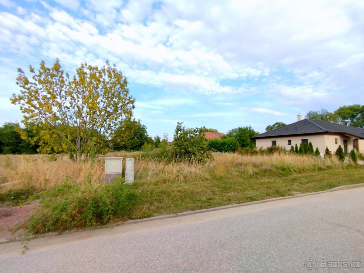 Pozemek 1104 m2, Obědovice