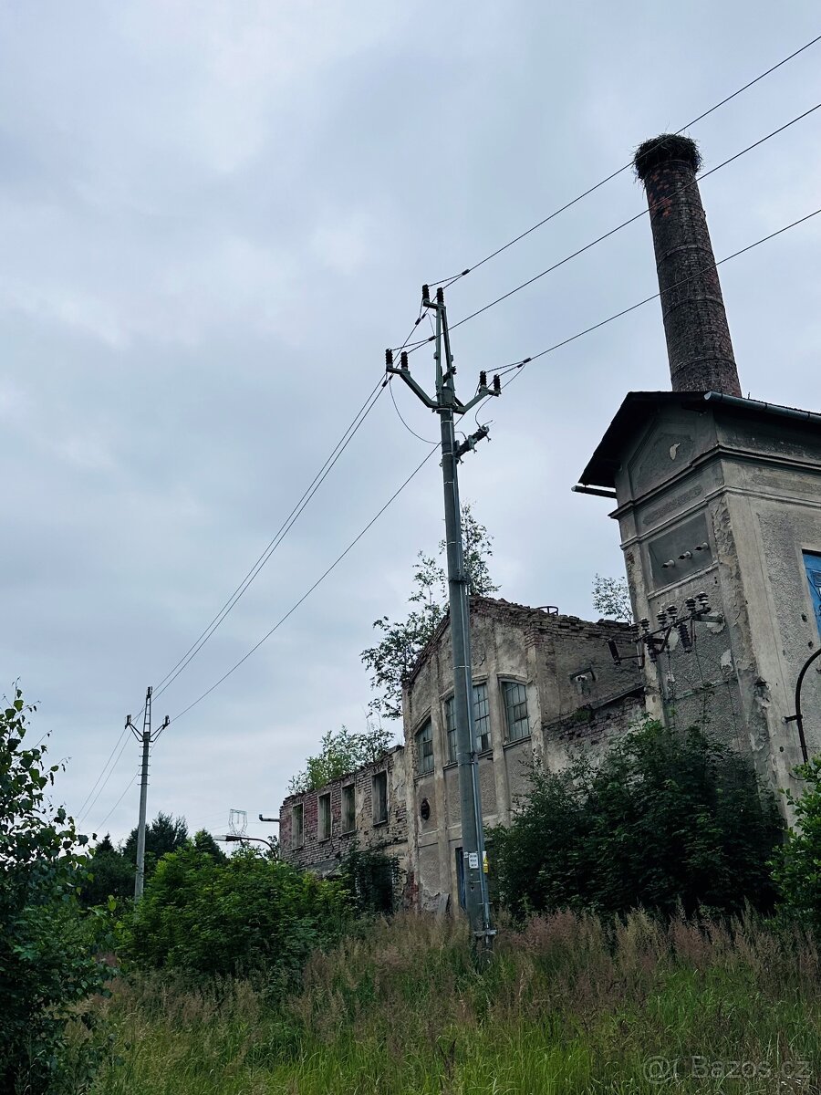 BROWNFIELD - průmyslový areál - nejlépe VTE, FVE