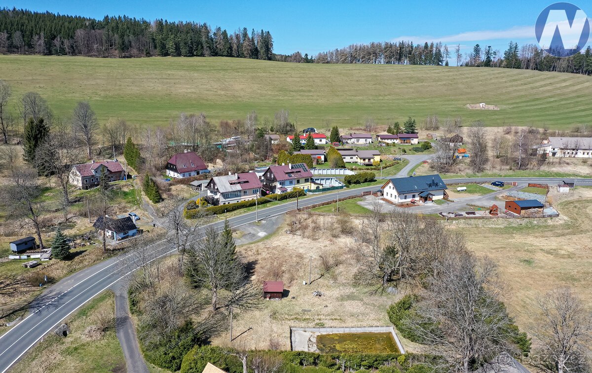Stavební pozemek 2 432 m² na Šumavě – Jesení u Čachrova