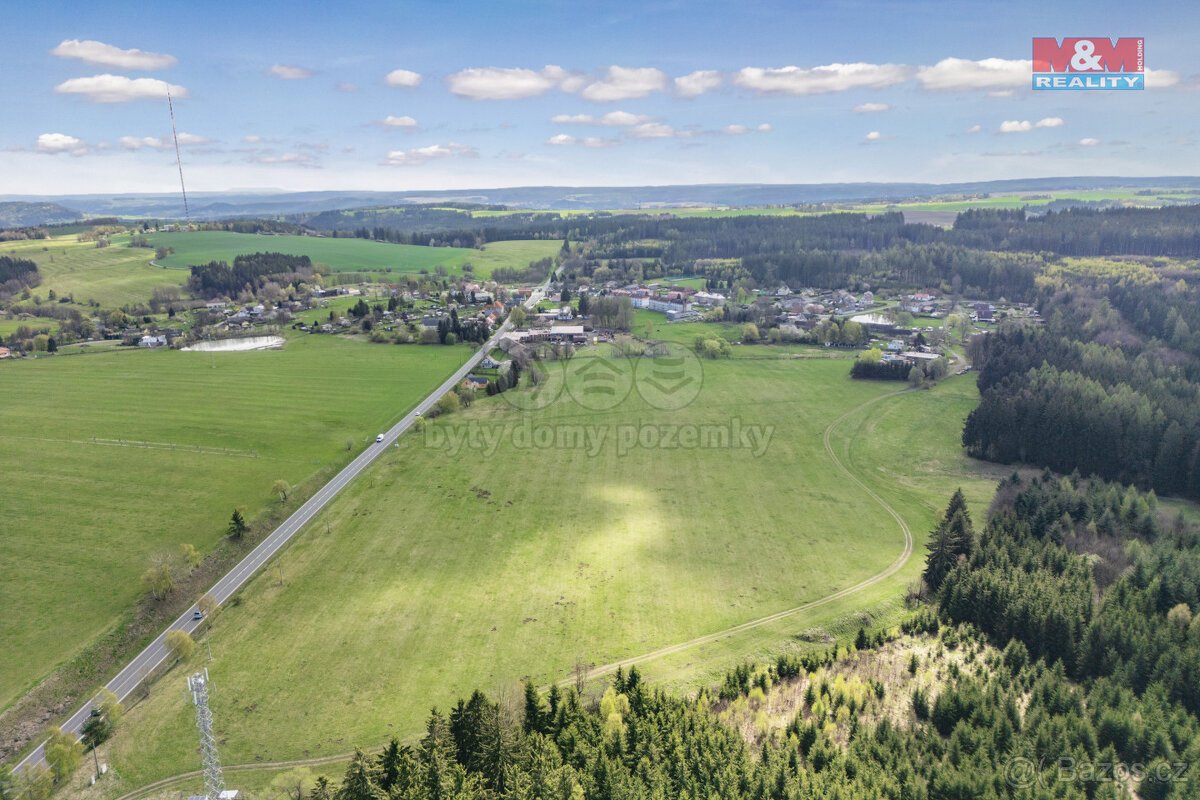 Prodej pole, 50360 m², Bezvěrov
