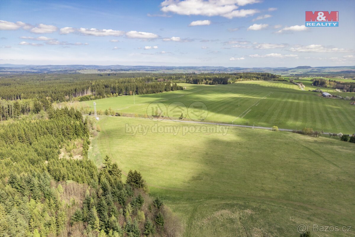 Prodej pole, 50360 m², Bezvěrov