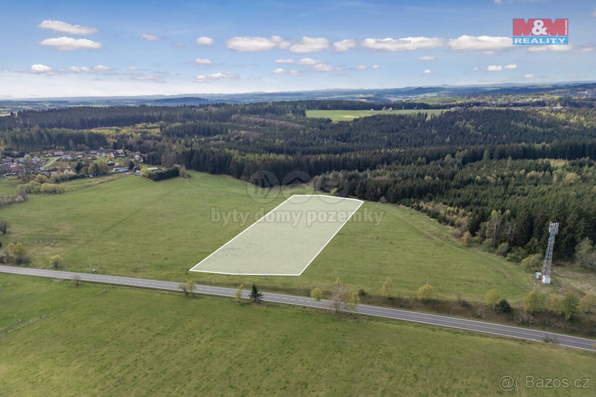 Prodej pole, 50360 m², Bezvěrov