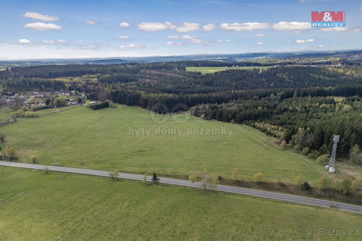 Prodej pole, 50360 m², Bezvěrov