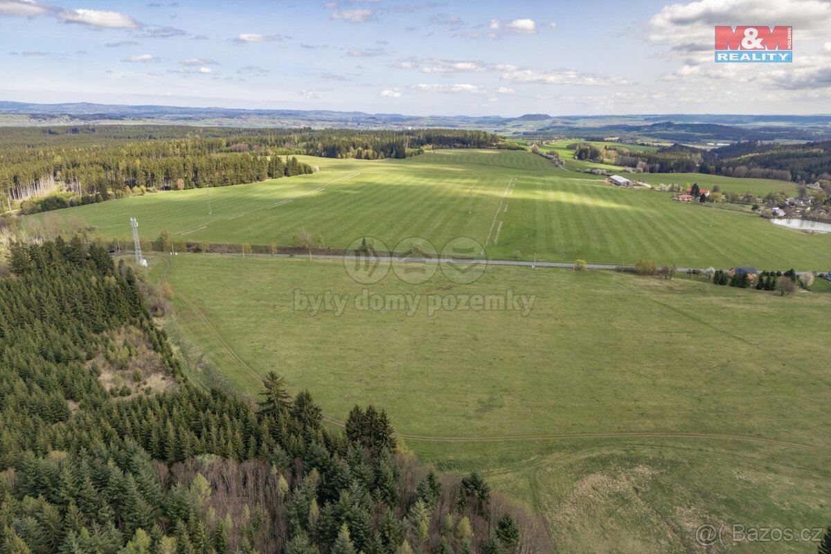 Prodej pole, 50360 m², Bezvěrov
