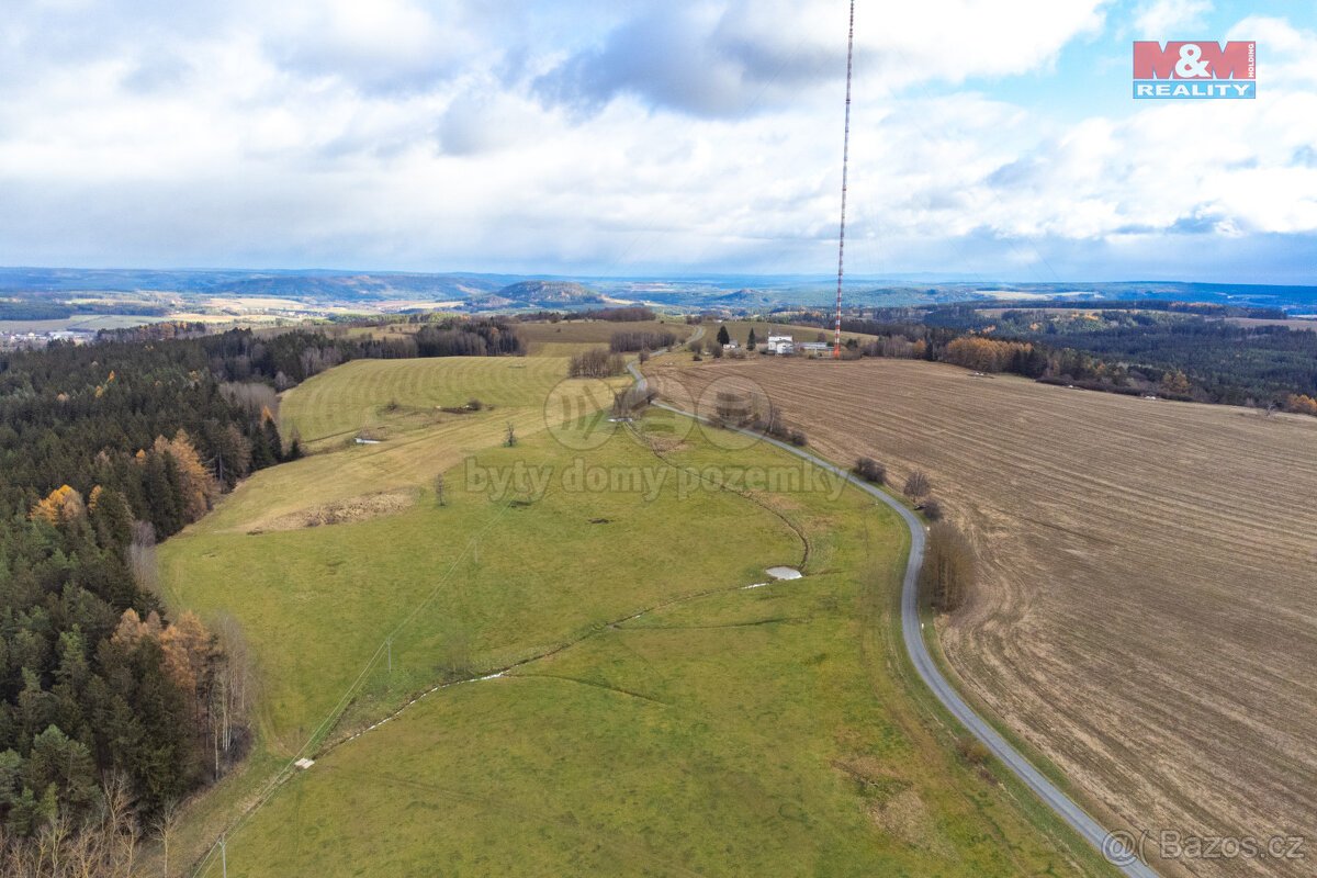 Prodej pole, 11578 m², Bezvěrov