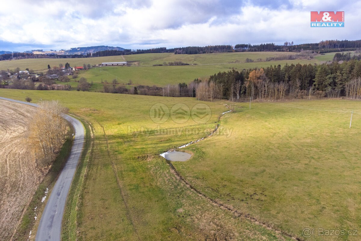 Prodej pole, 11578 m², Bezvěrov