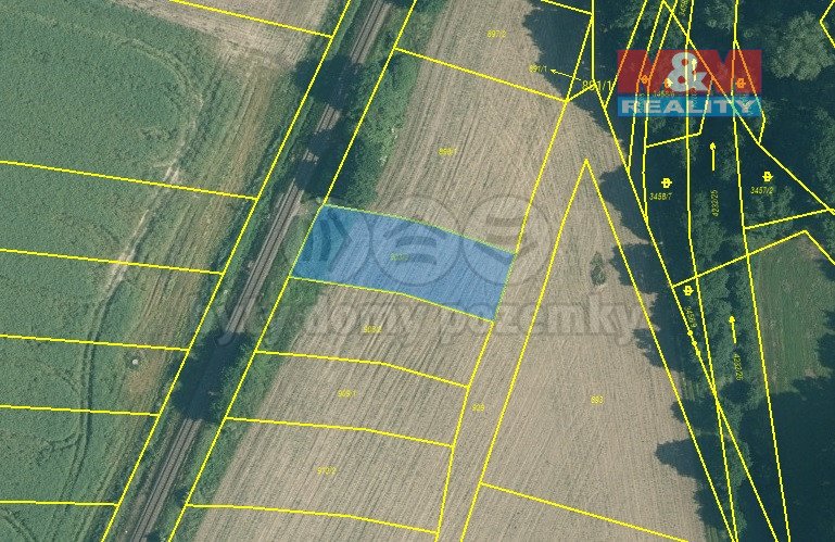 Prodej 1/6 podílu zemědělských pozemků, 52395 m², Frahelž