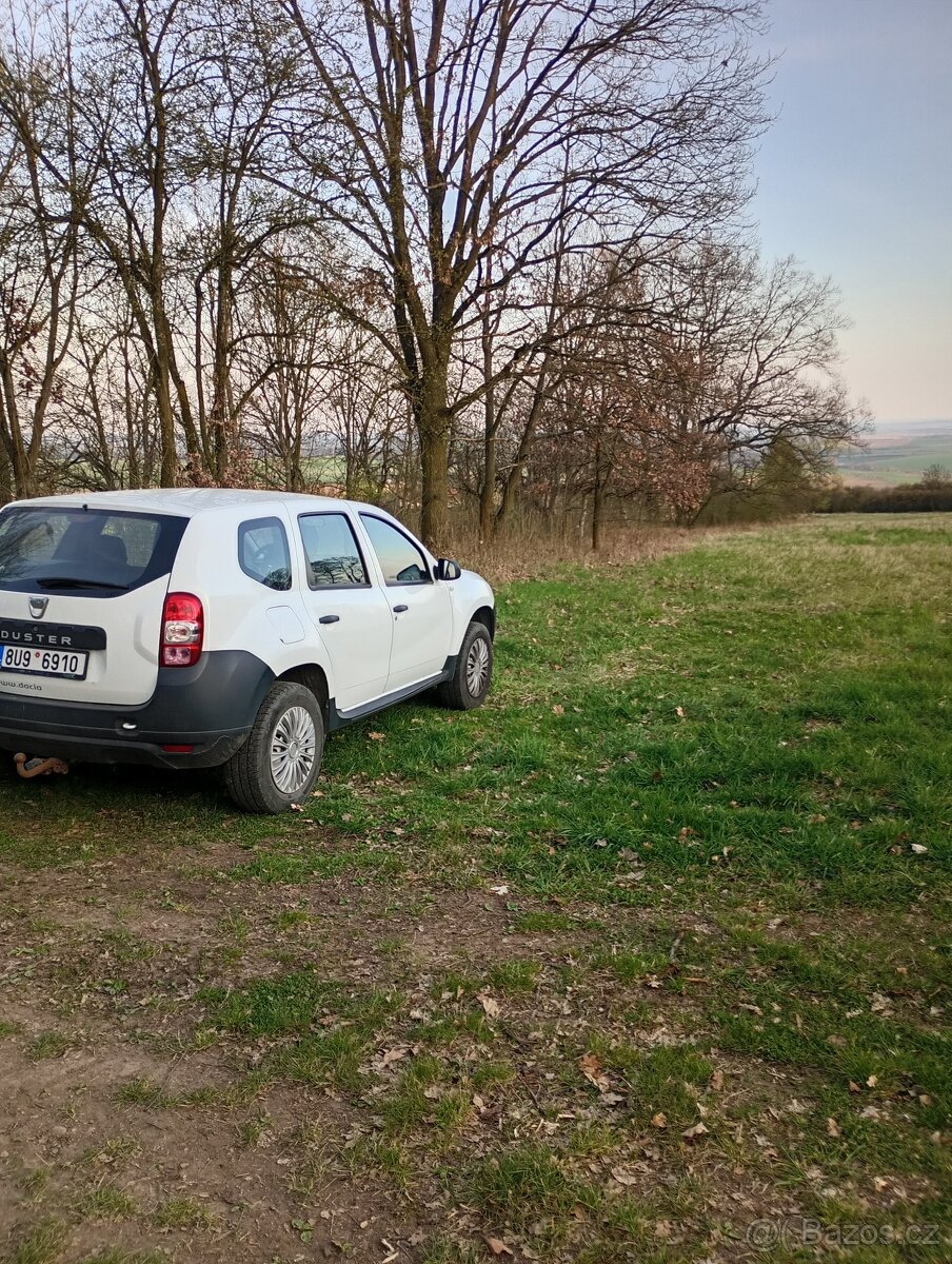 Krásný pozemek v luxusní přírodě. Neváhejte: Les, louka....
