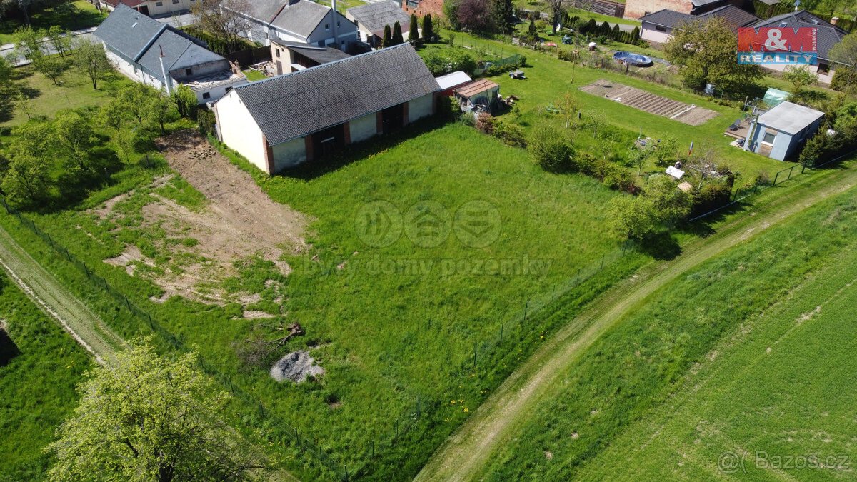 Prodej pozemku k bydlení, 1100 m², Holasovice - Loděnice