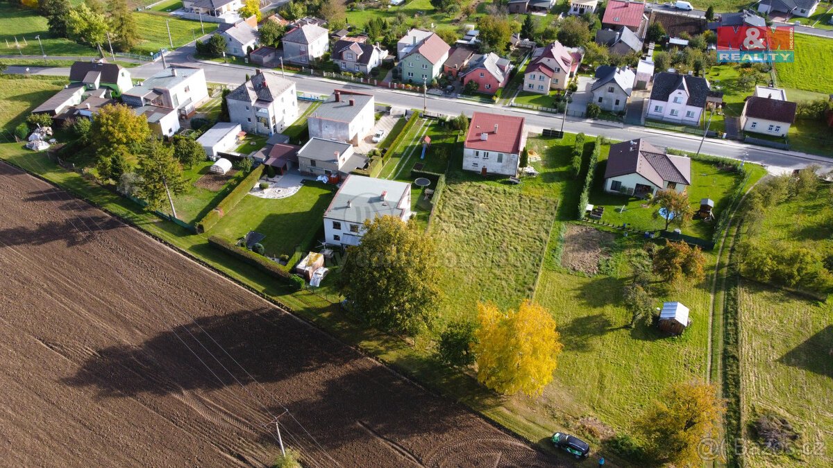Prodej pozemku k bydlení, 959 m², Holasovice - Loděnice
