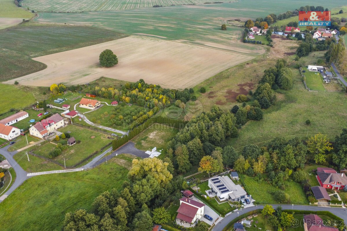 Prodej pozemku 8900 m2 v Žirovicích u Františkových Lázních
