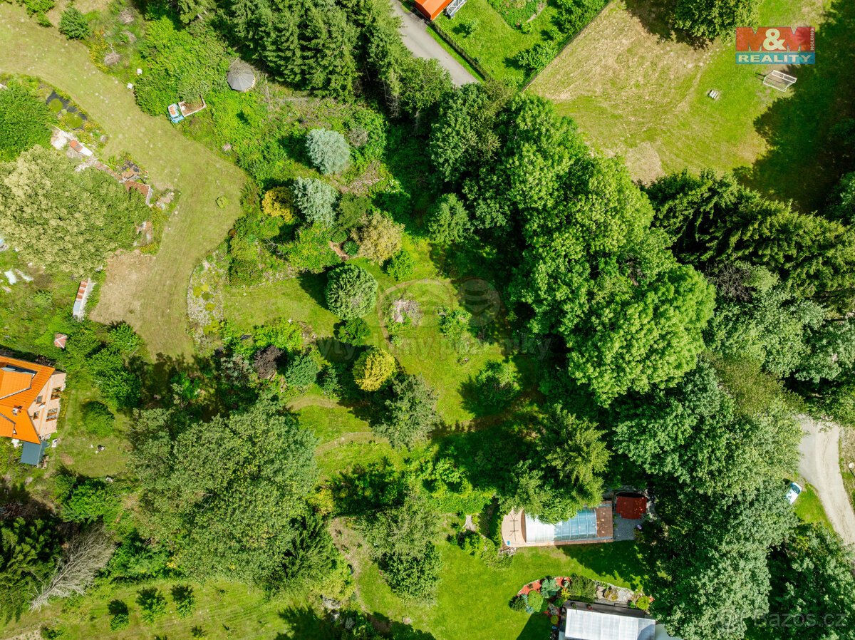 Prodej pozemku k bydlení v Zbinohách