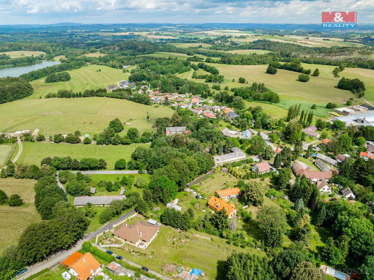 Prodej pozemku k bydlení v Zbinohách