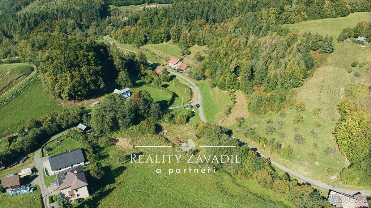 Prodej stavebního pozemku 1325m², Vsetín - Horní Jasenka