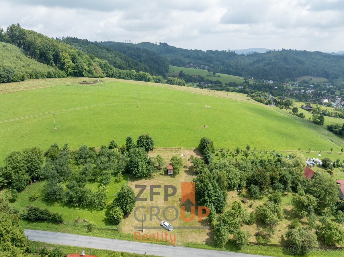 Prodej stavebního pozemku o rozloze 2 142 m², Oznice