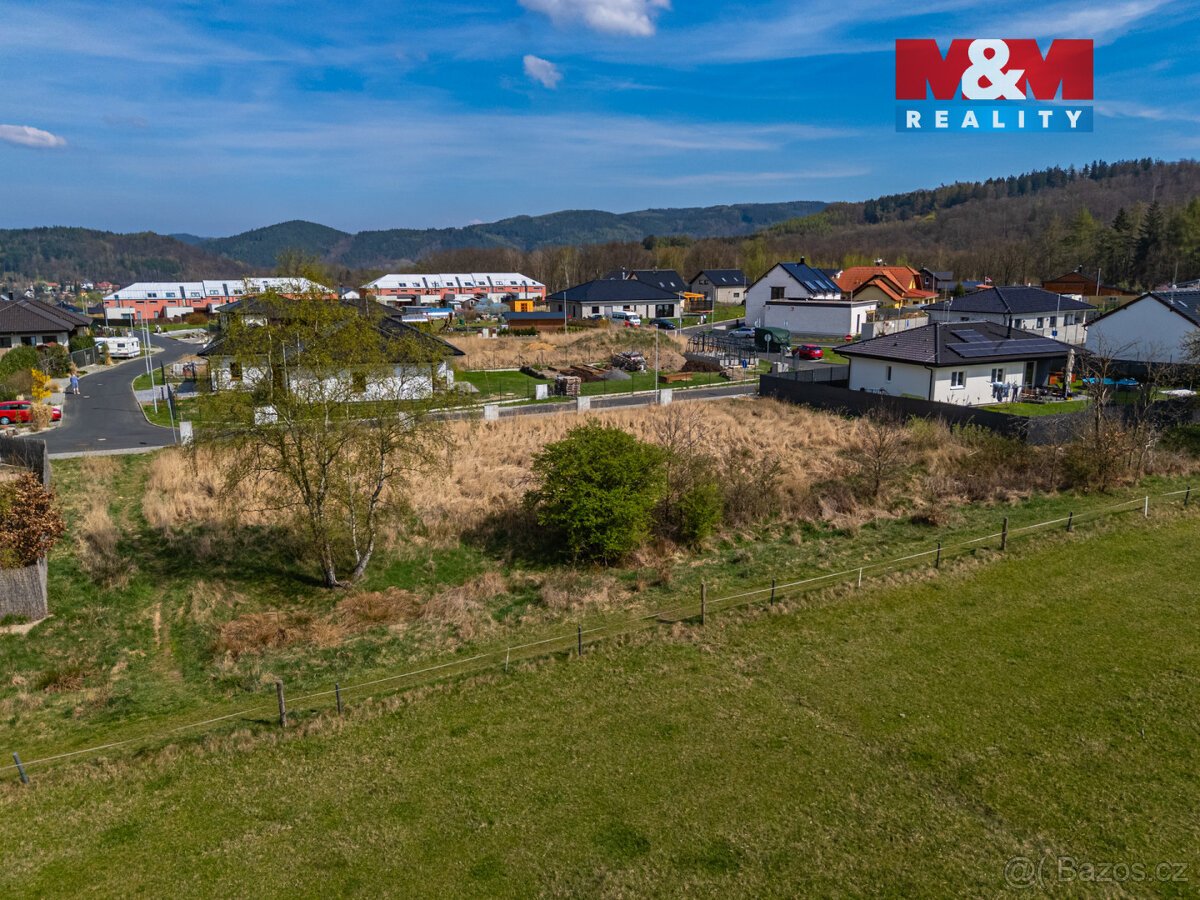 Prodej pozemku k bydlení, 993 m², Loket