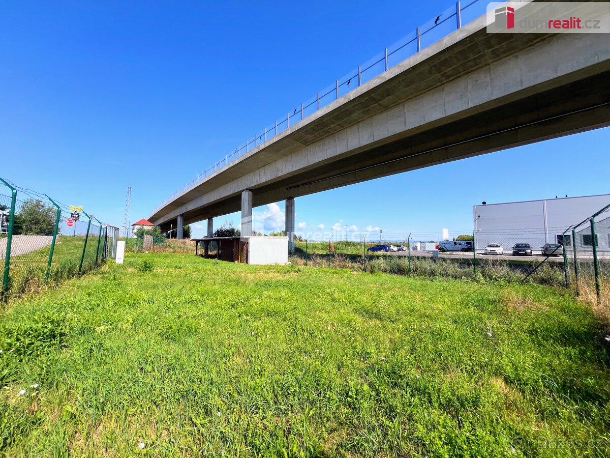 Prodej komerčního pozemku s projektem a stavebním povolením 