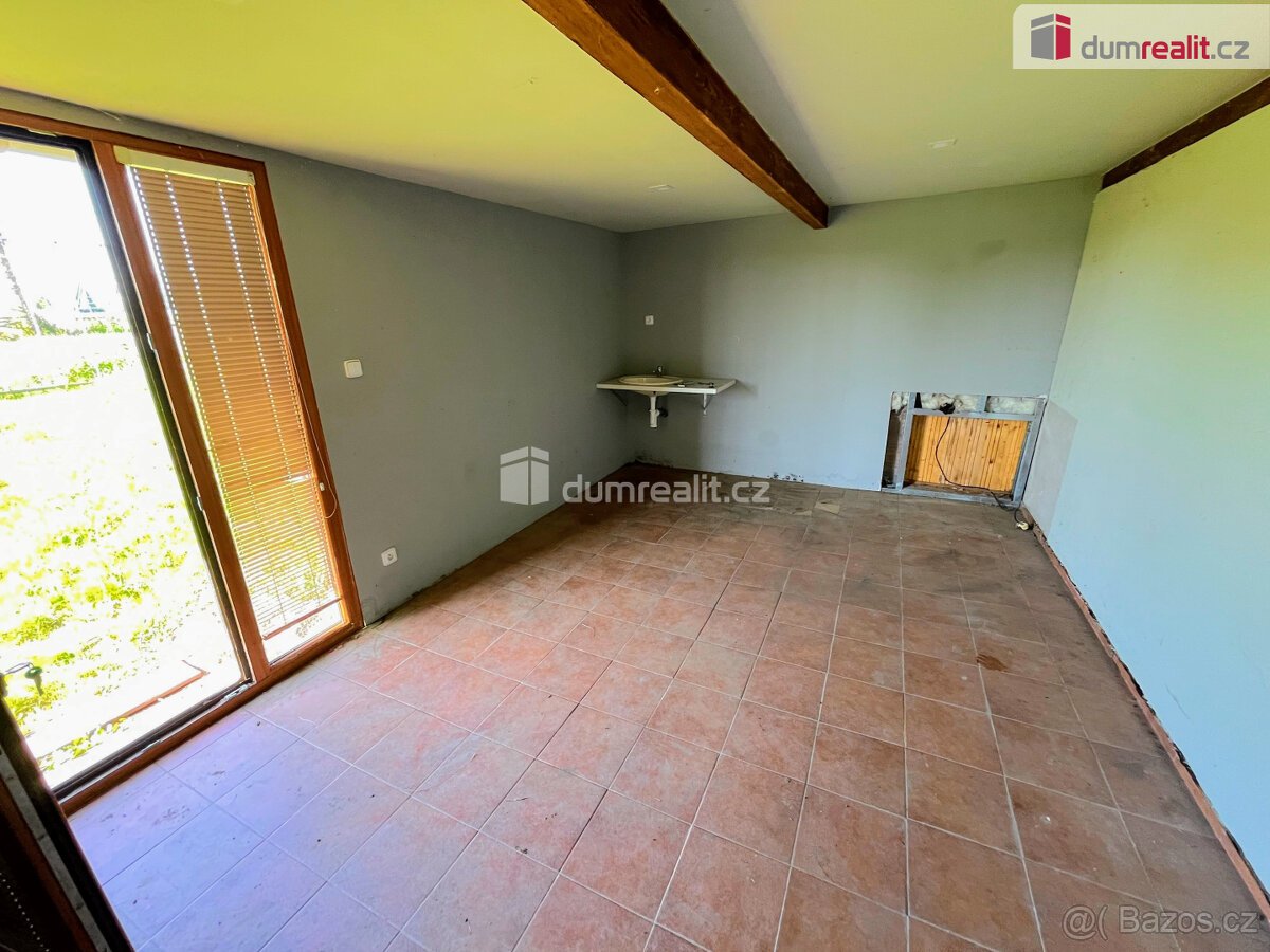 Prodej komerčního pozemku s projektem a stavebním povolením 