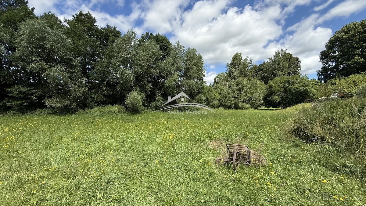 Stavební pozemek 1098 m² na klidném místě – Skuhrov u Havlíč