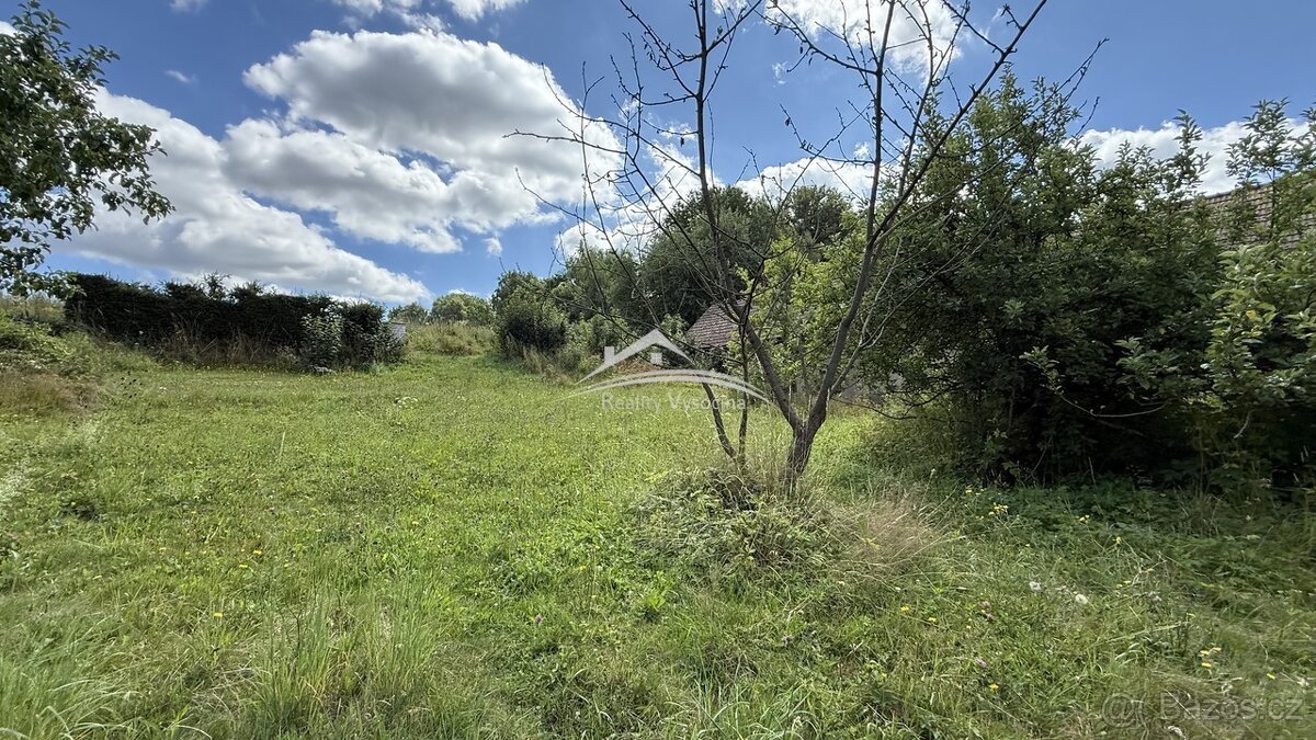 Stavební pozemek 1098 m² na klidném místě – Skuhrov u Havlíč